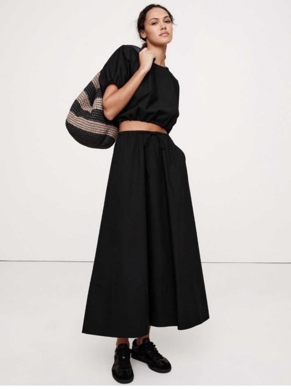 Banana republic black cotton poplin A-line midi or maxi skirt
